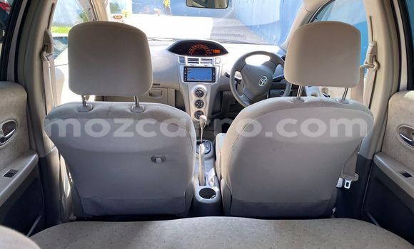 Nunua Ilio tumika Toyota Vitz Bluu Gari ndani ya Maputo nchini Maputo Nunua Ilio tumika Toyota Vitz Bluu Gari ndani ya Maputo nchini Maputo
