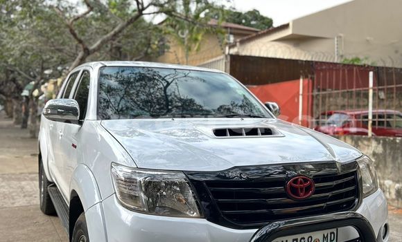 Buy Used Toyota Hilux White Car in Maputo in Maputo Buy Used Toyota Hilux White Car in Maputo in Maputo