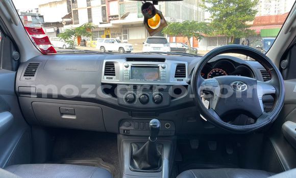 Buy Used Toyota Hilux White Car in Maputo in Maputo Buy Used Toyota Hilux White Car in Maputo in Maputo