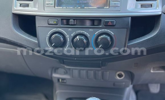 Buy Used Toyota Hilux White Car in Maputo in Maputo Buy Used Toyota Hilux White Car in Maputo in Maputo