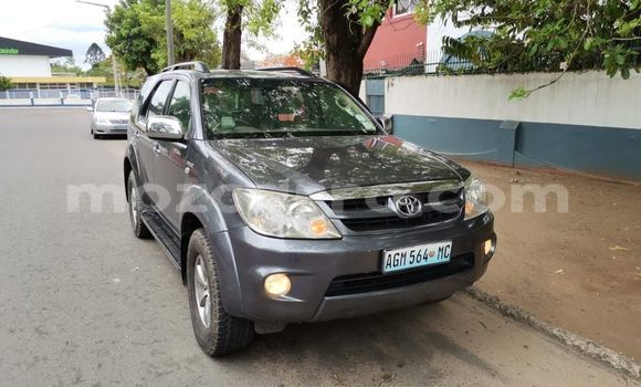 Comprar Usado Toyota Fortuner De outros Carro em Maputo em Maputo