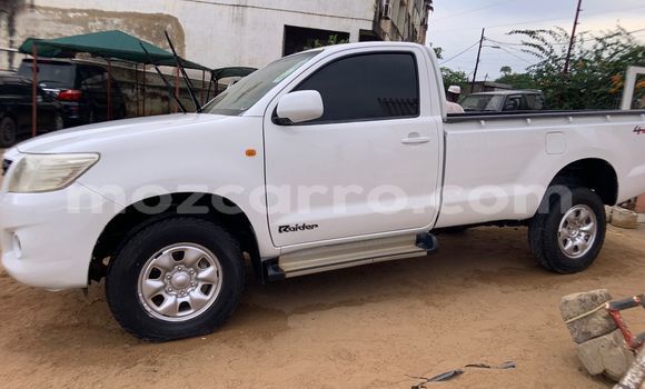 Comprar Usado Toyota Hilux Branco Carro em Maputo em Maputo Comprar Usado Toyota Hilux Branco Carro em Maputo em Maputo