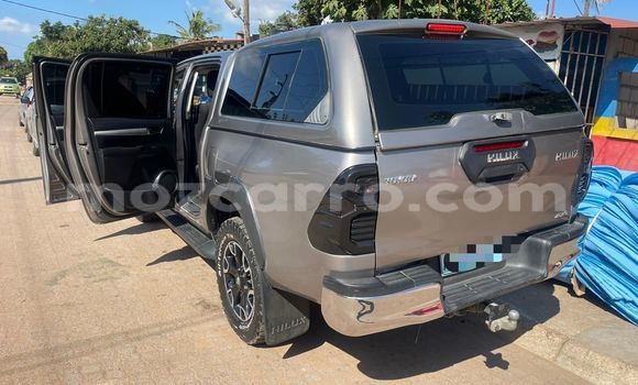 Nunua Ilio tumika Toyota Hiluxe Revo Brown Gari ndani ya Maputo nchini Maputo Nunua Ilio tumika Toyota Hiluxe Revo Brown Gari ndani ya Maputo nchini Maputo