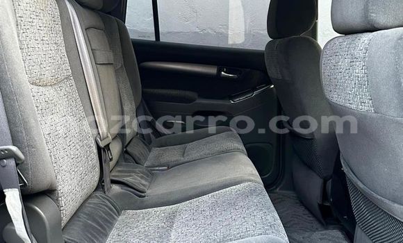 Nunua Ilio tumika Toyota Land Cruiser Prado Fedha Gari ndani ya Maputo nchini Maputo Nunua Ilio tumika Toyota Land Cruiser Prado Fedha Gari ndani ya Maputo nchini Maputo