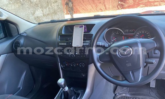 Comprar Usado Mazda BT-50 Prata Carro em Maputo em Maputo Comprar Usado Mazda BT-50 Prata Carro em Maputo em Maputo