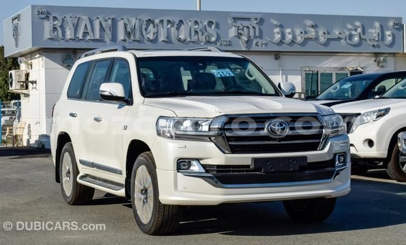 Buy Import Toyota Land Cruiser White Car in Import - Dubai in Cabo Delgado Buy Import Toyota Land Cruiser White Car in Import - Dubai in Cabo Delgado