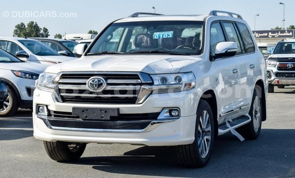 Buy Import Toyota Land Cruiser White Car in Import - Dubai in Cabo Delgado Buy Import Toyota Land Cruiser White Car in Import - Dubai in Cabo Delgado