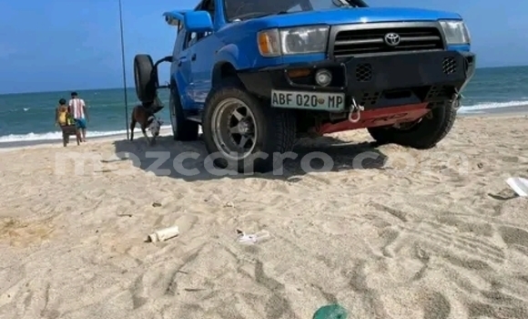 Nunua Ilio tumika Toyota Hilux Surf Bluu Gari ndani ya Maputo nchini Maputo Nunua Ilio tumika Toyota Hilux Surf Bluu Gari ndani ya Maputo nchini Maputo