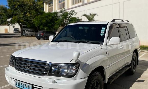 Nunua Ilio tumika Toyota Land Cruiser Nyeupe Gari ndani ya Maputo nchini Maputo Nunua Ilio tumika Toyota Land Cruiser Nyeupe Gari ndani ya Maputo nchini Maputo