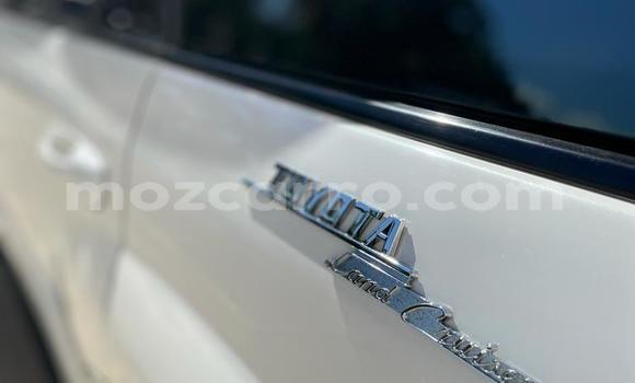 Nunua Ilio tumika Toyota Land Cruiser Nyeupe Gari ndani ya Maputo nchini Maputo Nunua Ilio tumika Toyota Land Cruiser Nyeupe Gari ndani ya Maputo nchini Maputo