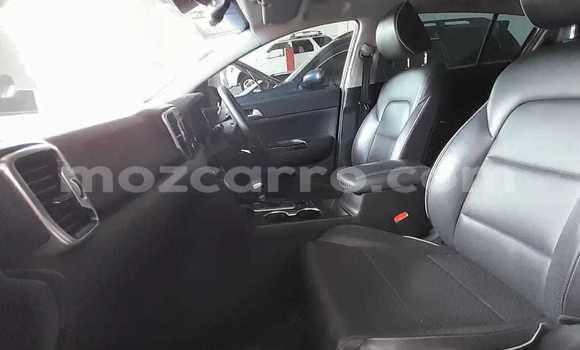 Nunua Ilio tumika Kia Sportage Nyekundu Gari ndani ya Maputo nchini Maputo Nunua Ilio tumika Kia Sportage Nyekundu Gari ndani ya Maputo nchini Maputo