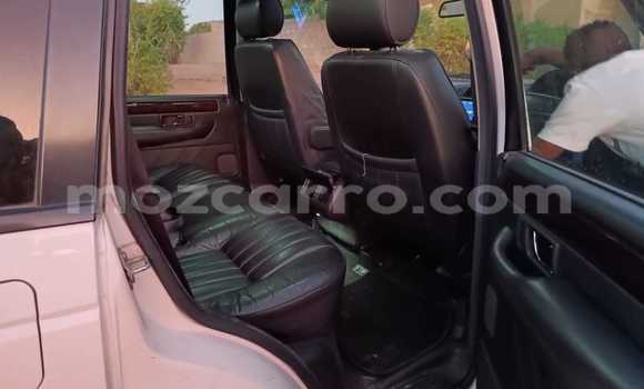 Comprar Usado Land Rover Range Rover Branco Carro em Maputo em Maputo Comprar Usado Land Rover Range Rover Branco Carro em Maputo em Maputo