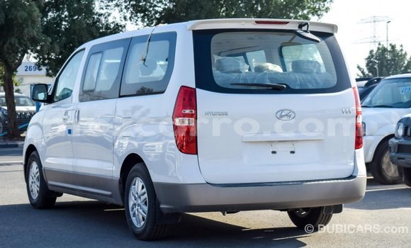 Comprar Importar Hyundai Accent Branco Carro em Import - Dubai em Cabo Delgado Comprar Importar Hyundai Accent Branco Carro em Import - Dubai em Cabo Delgado