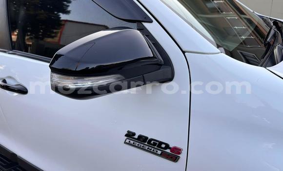 Comprar Usado Toyota REVO CAB Z-EDITION Branco Carro em Maputo em Maputo Comprar Usado Toyota REVO CAB Z-EDITION Branco Carro em Maputo em Maputo