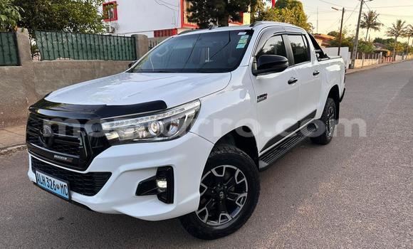 Comprar Usado Toyota REVO CAB Z-EDITION Branco Carro em Maputo em Maputo Comprar Usado Toyota REVO CAB Z-EDITION Branco Carro em Maputo em Maputo