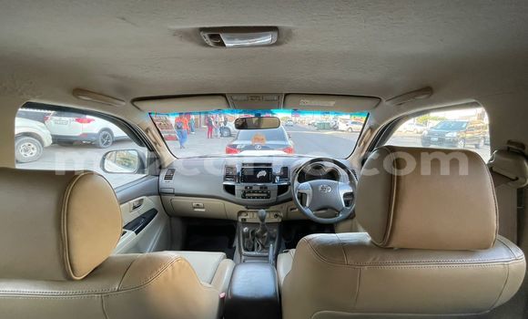 Buy Used Toyota Fortuner White Car in Maputo in Maputo Buy Used Toyota Fortuner White Car in Maputo in Maputo