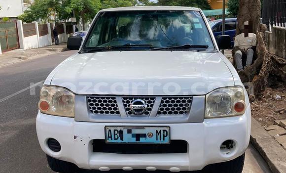 Nunua Ilio tumika Nissan Hardbody Nyeupe Gari ndani ya Maputo nchini Maputo Nunua Ilio tumika Nissan Hardbody Nyeupe Gari ndani ya Maputo nchini Maputo