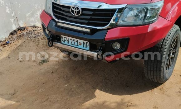 Tenga Tsaru Toyota Hilux Tsvuku Mota in Maputo in Maputo Tenga Tsaru Toyota Hilux Tsvuku Mota in Maputo in Maputo