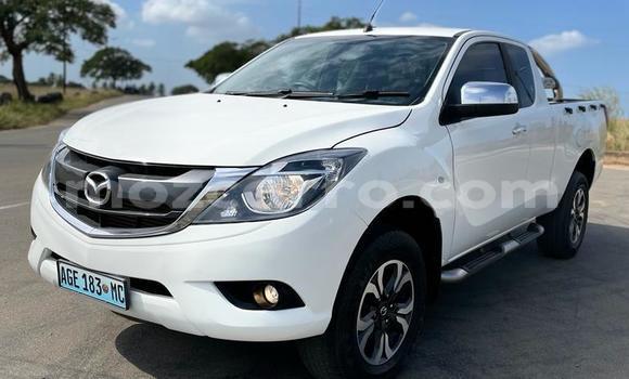 Tenga Tsaru Mazda BT-50 Chena Mota in Maputo in Maputo Tenga Tsaru Mazda BT-50 Chena Mota in Maputo in Maputo