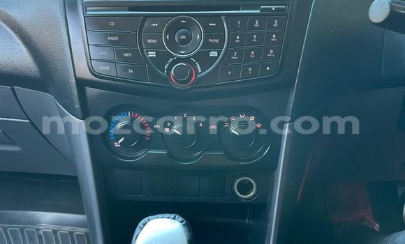 Nunua Ilio tumika Mazda BT-50 Brown Gari ndani ya Maputo nchini Maputo Nunua Ilio tumika Mazda BT-50 Brown Gari ndani ya Maputo nchini Maputo