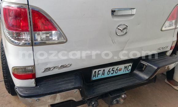 Nunua Ilio tumika Mazda BT-50 Nyeupe Gari ndani ya Maputo nchini Maputo Nunua Ilio tumika Mazda BT-50 Nyeupe Gari ndani ya Maputo nchini Maputo