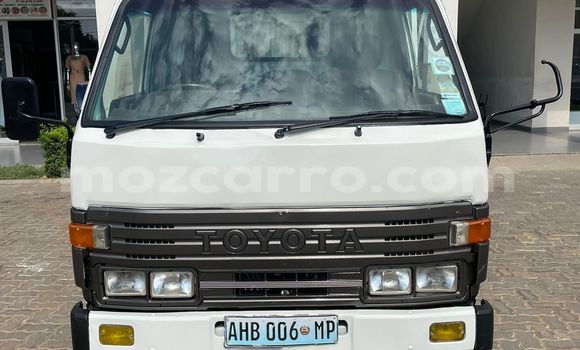 Tenga Tsaru Toyota Dyna Chena Mota in Maputo in Maputo Tenga Tsaru Toyota Dyna Chena Mota in Maputo in Maputo