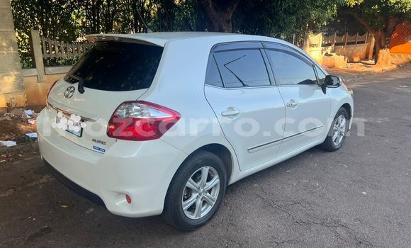 Tenga Tsaru Toyota Auris Chena Mota in Maputo in Maputo Tenga Tsaru Toyota Auris Chena Mota in Maputo in Maputo