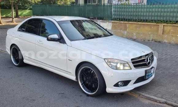 Nunua Ilio tumika Mercedes-Benz C-Classe Nyeupe Gari ndani ya Maputo nchini Maputo Nunua Ilio tumika Mercedes-Benz C-Classe Nyeupe Gari ndani ya Maputo nchini Maputo