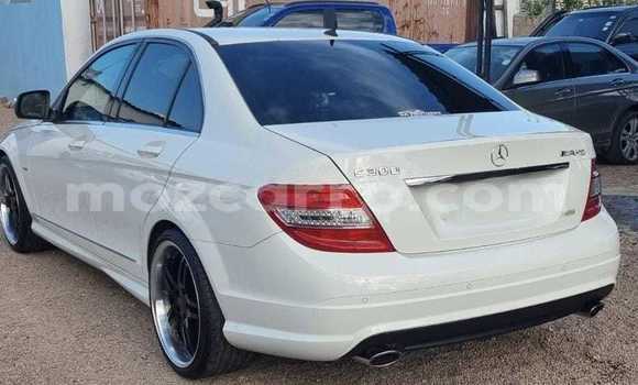 Nunua Ilio tumika Mercedes-Benz C-Classe Nyeupe Gari ndani ya Maputo nchini Maputo Nunua Ilio tumika Mercedes-Benz C-Classe Nyeupe Gari ndani ya Maputo nchini Maputo