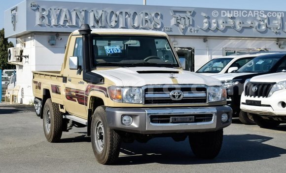 Comprar Importar Toyota Land Cruiser Bege Carro em Import - Dubai em Cabo Delgado Comprar Importar Toyota Land Cruiser Bege Carro em Import - Dubai em Cabo Delgado