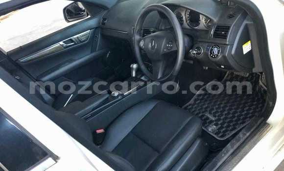Nunua Ilio tumika Mercedes-Benz C-Classe Nyeupe Gari ndani ya Maputo nchini Maputo Nunua Ilio tumika Mercedes-Benz C-Classe Nyeupe Gari ndani ya Maputo nchini Maputo