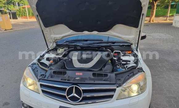Nunua Ilio tumika Mercedes-Benz C-Classe Nyeupe Gari ndani ya Maputo nchini Maputo Nunua Ilio tumika Mercedes-Benz C-Classe Nyeupe Gari ndani ya Maputo nchini Maputo