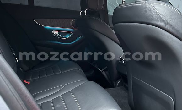 Nunua Ilio tumika Mercedes‒Benz C-Class Bluu Gari ndani ya Maputo nchini Maputo Nunua Ilio tumika Mercedes‒Benz C-Class Bluu Gari ndani ya Maputo nchini Maputo