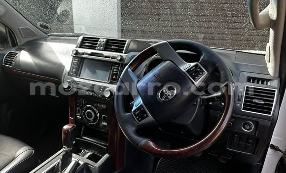 Nunua Ilio tumika Toyota Land Cruiser Prado Nyeupe Gari ndani ya Maputo nchini Maputo Nunua Ilio tumika Toyota Land Cruiser Prado Nyeupe Gari ndani ya Maputo nchini Maputo