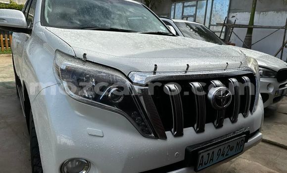 Nunua Ilio tumika Toyota Land Cruiser Prado Nyeupe Gari ndani ya Maputo nchini Maputo Nunua Ilio tumika Toyota Land Cruiser Prado Nyeupe Gari ndani ya Maputo nchini Maputo