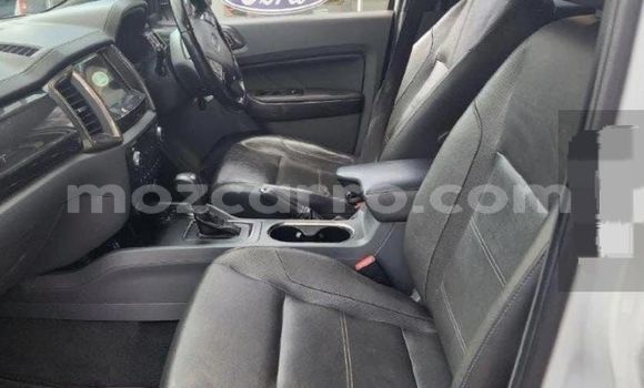 Tenga Tsaru Ford Everest Zvimwe Mota in Maputo in Maputo Tenga Tsaru Ford Everest Zvimwe Mota in Maputo in Maputo