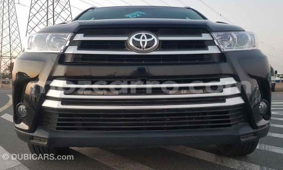 Tenga Imported Toyota Highlander Nhema Mota in Import - Dubai in Cabo Delgado Tenga Imported Toyota Highlander Nhema Mota in Import - Dubai in Cabo Delgado