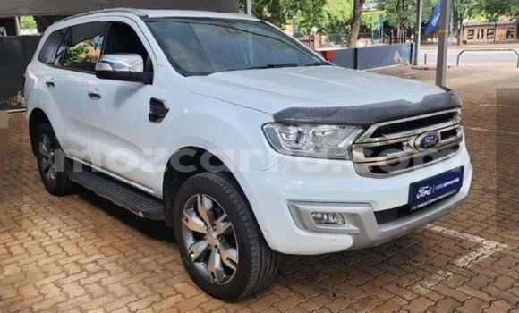 Tenga Tsaru Ford Everest Zvimwe Mota in Maputo in Maputo Tenga Tsaru Ford Everest Zvimwe Mota in Maputo in Maputo