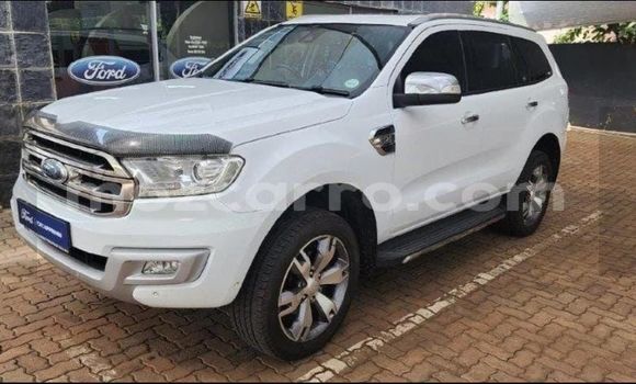 Tenga Tsaru Ford Everest Zvimwe Mota in Maputo in Maputo Tenga Tsaru Ford Everest Zvimwe Mota in Maputo in Maputo