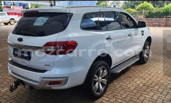 Tenga Tsaru Ford Everest Zvimwe Mota in Maputo in Maputo Tenga Tsaru Ford Everest Zvimwe Mota in Maputo in Maputo