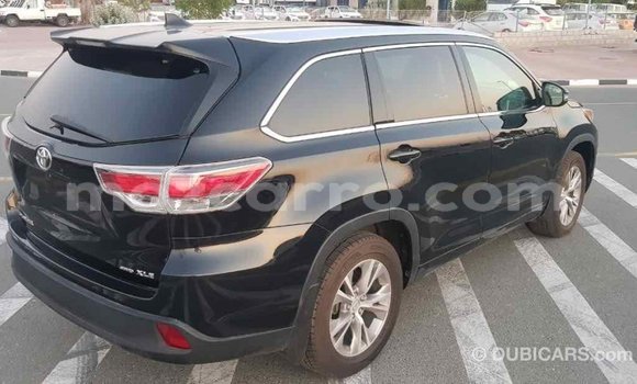 Tenga Imported Toyota Highlander Nhema Mota in Import - Dubai in Cabo Delgado Tenga Imported Toyota Highlander Nhema Mota in Import - Dubai in Cabo Delgado