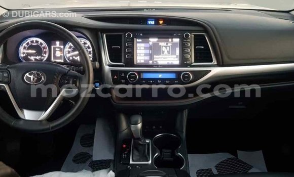 Tenga Imported Toyota Highlander Nhema Mota in Import - Dubai in Cabo Delgado Tenga Imported Toyota Highlander Nhema Mota in Import - Dubai in Cabo Delgado