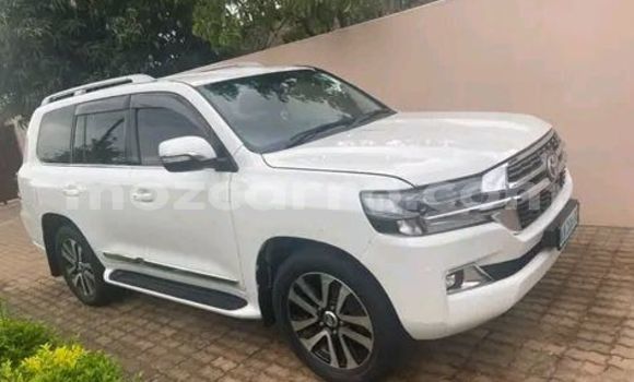 Comprar Usado Toyota Land Cruiser Prado Branco Carro em Maputo em Maputo