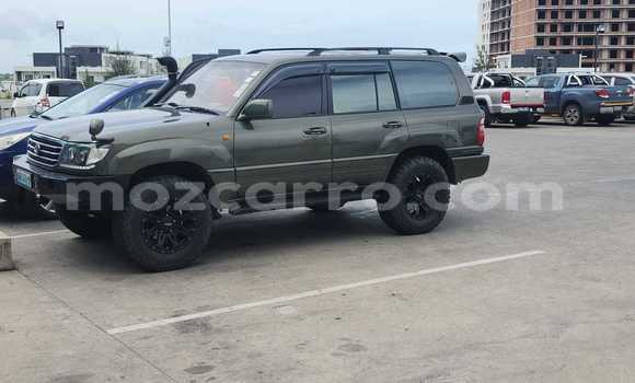 Nunua Ilio tumika Toyota Land Cruiser Prado Kijani Gari ndani ya Maputo nchini Maputo Nunua Ilio tumika Toyota Land Cruiser Prado Kijani Gari ndani ya Maputo nchini Maputo