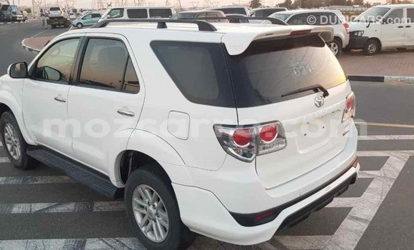 Comprar Importar Toyota Fortuner Branco Carro em Import - Dubai em Cabo Delgado Comprar Importar Toyota Fortuner Branco Carro em Import - Dubai em Cabo Delgado