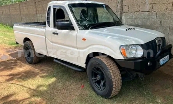 Buy Used Mahindra Scorpio White Car in Maputo in Maputo Buy Used Mahindra Scorpio White Car in Maputo in Maputo