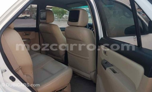 Comprar Importar Toyota Fortuner Branco Carro em Import - Dubai em Cabo Delgado Comprar Importar Toyota Fortuner Branco Carro em Import - Dubai em Cabo Delgado