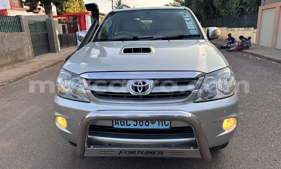 Buy Used Toyota Fortuner Silver Car in Maputo in Maputo
