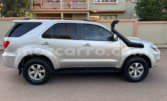 Tenga Tsaru Toyota Fortuner Sirivha Mota in Maputo in Maputo Tenga Tsaru Toyota Fortuner Sirivha Mota in Maputo in Maputo