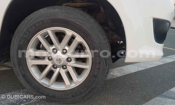 Comprar Importar Toyota Fortuner Branco Carro em Import - Dubai em Cabo Delgado Comprar Importar Toyota Fortuner Branco Carro em Import - Dubai em Cabo Delgado